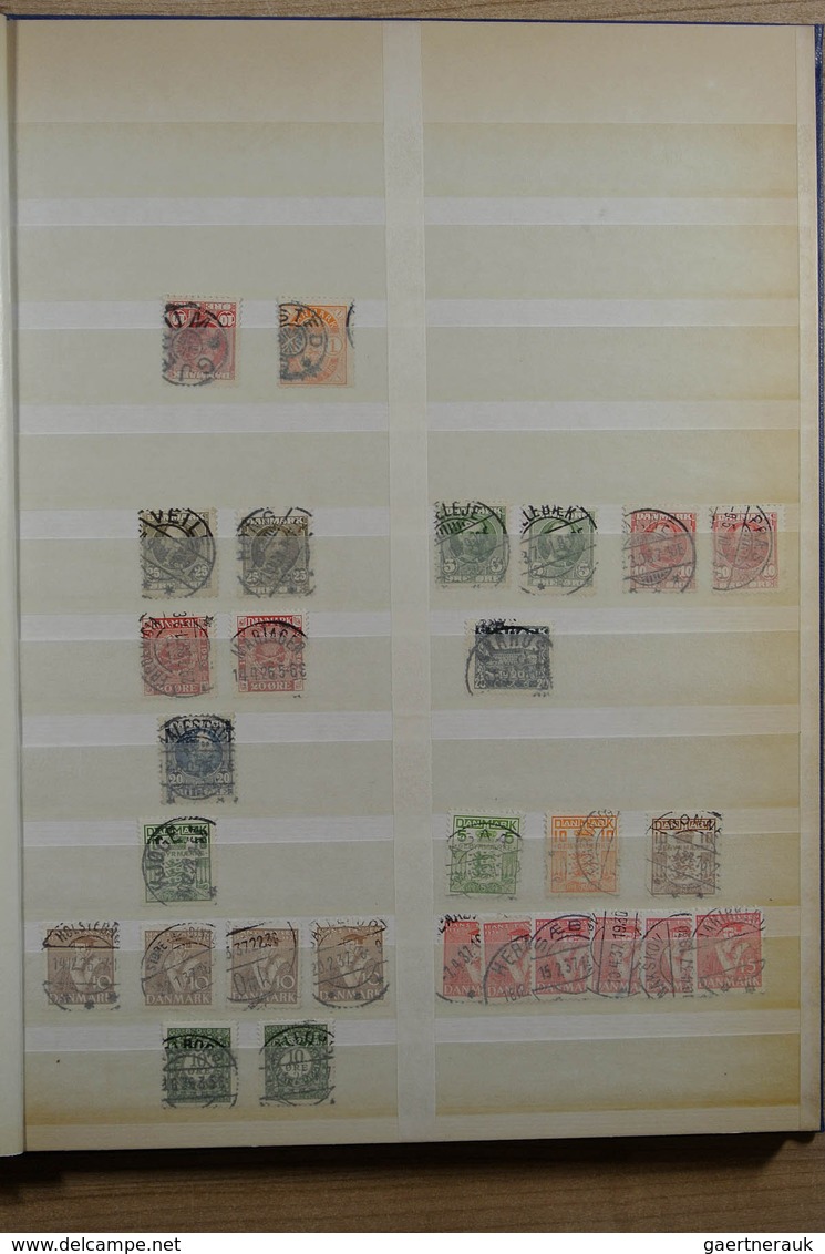 26281 Dänemark - Stempel: Stockbook With Hundreds Of Stamps Of Denmark, Specially Collected For Nice And C - Machines à Affranchir (EMA)