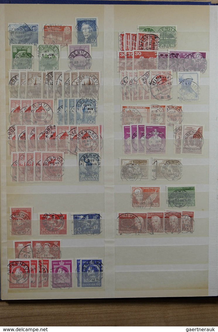 26281 Dänemark - Stempel: Stockbook with hundreds of stamps of Denmark, specially collected for nice and c