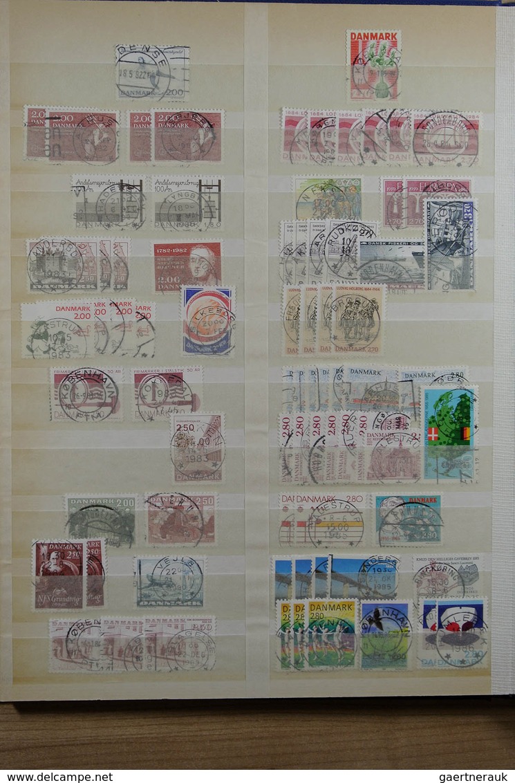 26281 Dänemark - Stempel: Stockbook with hundreds of stamps of Denmark, specially collected for nice and c