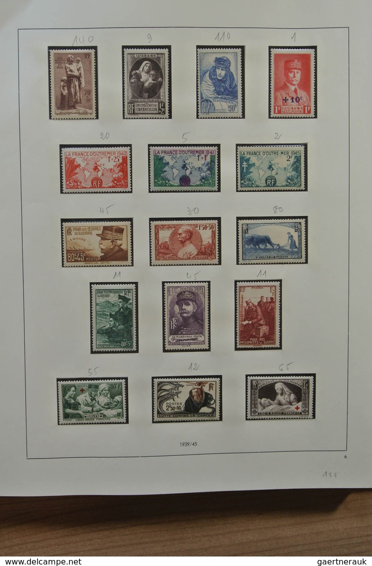 26422 Frankreich: 1900-1954. MNH and mint hinged collection France 1900-1954 in Safe album. Collection con