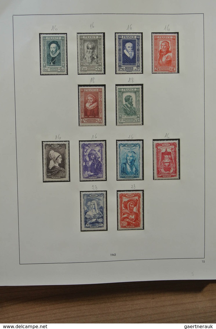 26422 Frankreich: 1900-1954. MNH and mint hinged collection France 1900-1954 in Safe album. Collection con