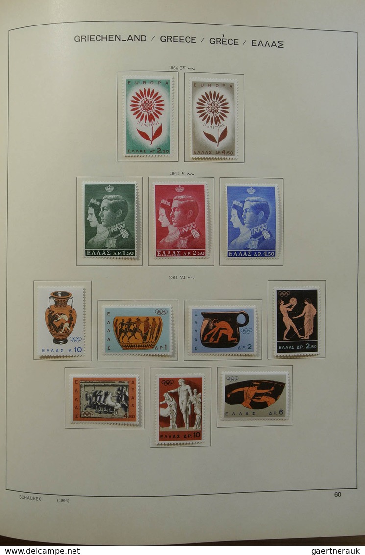 26581 Griechenland: 1872-1986. Nice, mint hinged and used collection Greece 1872-1986 in Schaubek album.