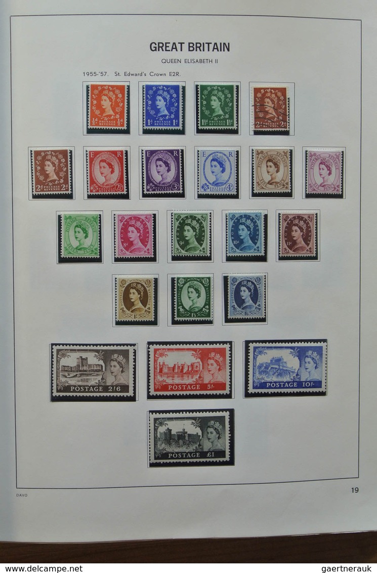 26660 Großbritannien: 1841-1983. Nicely filled, MNH, mint hinged and used collection Great Britain 1841-19