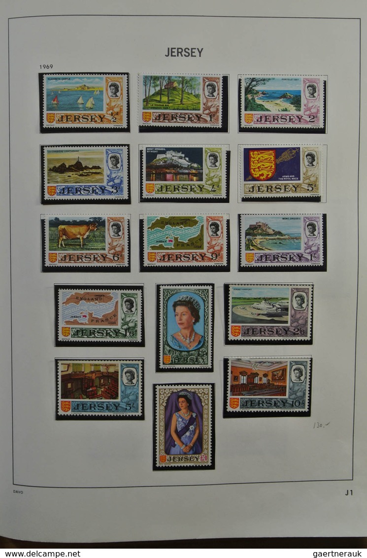 26756 Großbritannien - Kanalinseln: 1969-1992. Mostly MNH collection Channel Islands 1969-1992 in Davo alb