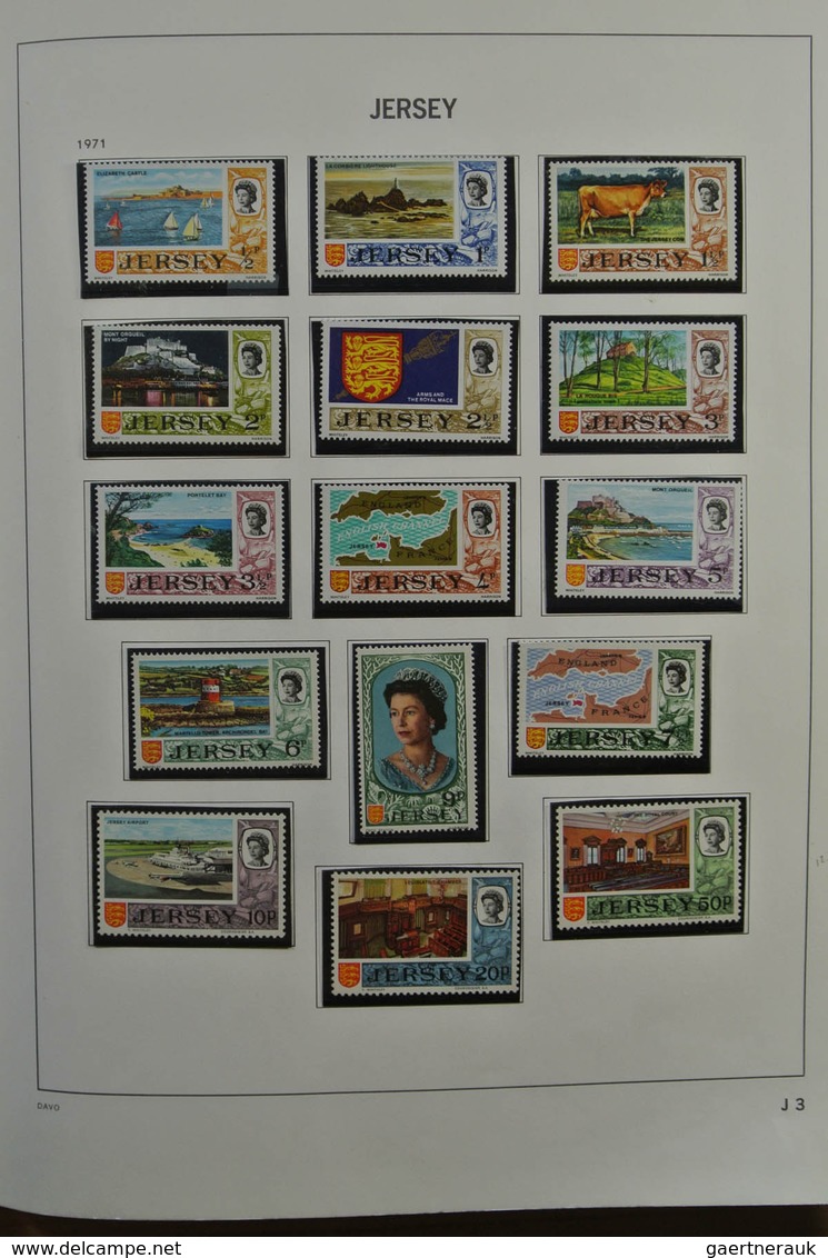 26756 Großbritannien - Kanalinseln: 1969-1992. Mostly MNH collection Channel Islands 1969-1992 in Davo alb