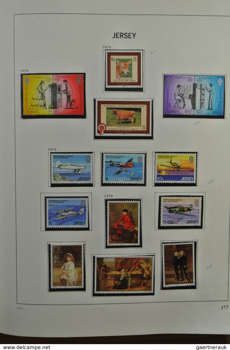 26756 Großbritannien - Kanalinseln: 1969-1992. Mostly MNH collection Channel Islands 1969-1992 in Davo alb