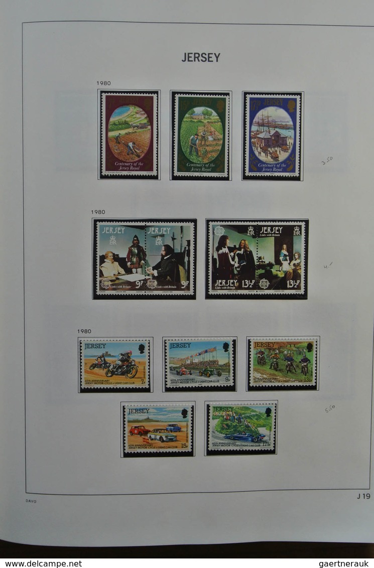 26756 Großbritannien - Kanalinseln: 1969-1992. Mostly MNH collection Channel Islands 1969-1992 in Davo alb