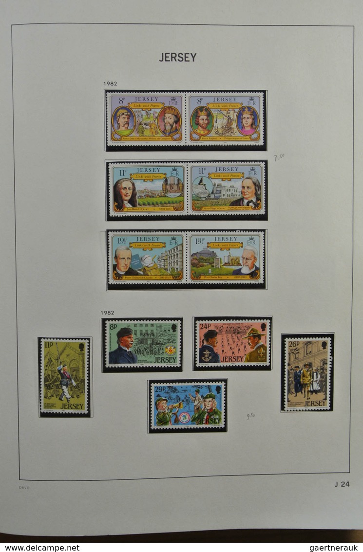 26756 Großbritannien - Kanalinseln: 1969-1992. Mostly MNH collection Channel Islands 1969-1992 in Davo alb