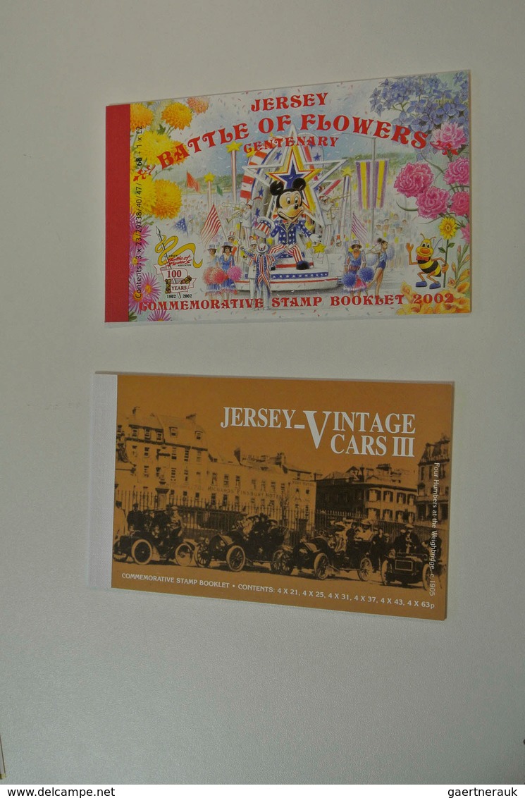 26771 Großbritannien - Jersey: 1969/2004: Wonderful mint never hinged lot/stock, mainly complete sets, she