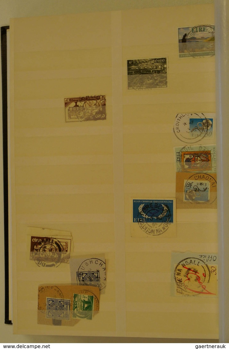 26859 Irland - Stempel: Cancel collection of Ireland from ca. 1922 in 3 fat stockbooks with some literatur