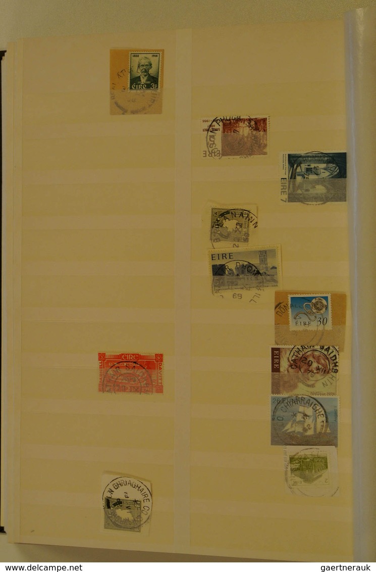 26859 Irland - Stempel: Cancel collection of Ireland from ca. 1922 in 3 fat stockbooks with some literatur