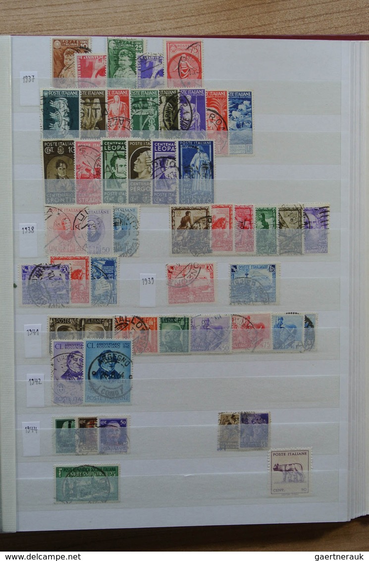 26918 Italien: 1852-1990. Stockbook with a nice used collection Italy and old Italian States 1852-1990.