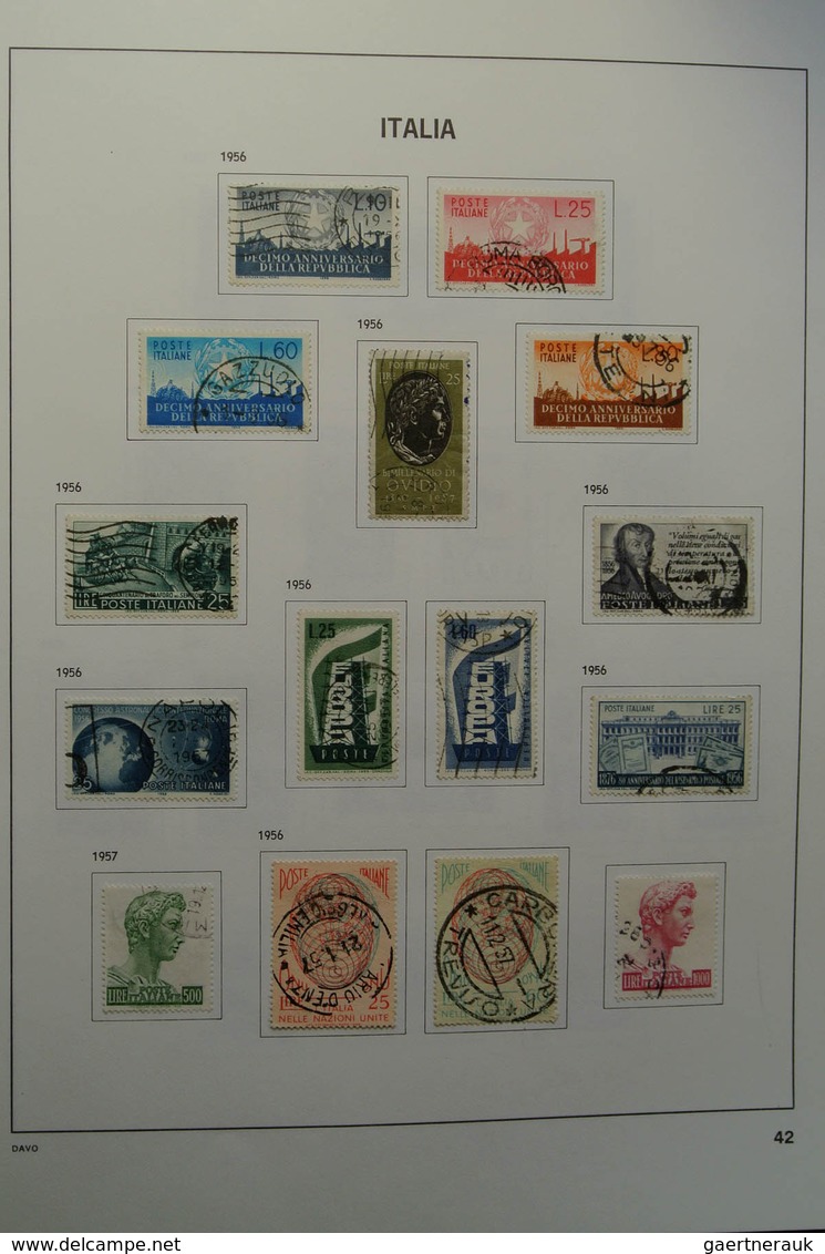 26951 Italien: 1863-2004. Nicely filled, mostly used collection Italy 1863-2004 in 2 Davo albums. Collecti