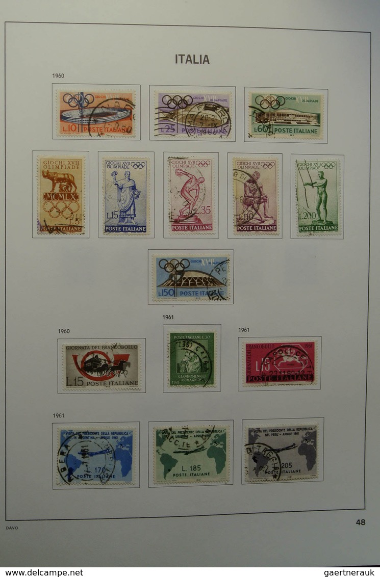 26951 Italien: 1863-2004. Nicely filled, mostly used collection Italy 1863-2004 in 2 Davo albums. Collecti