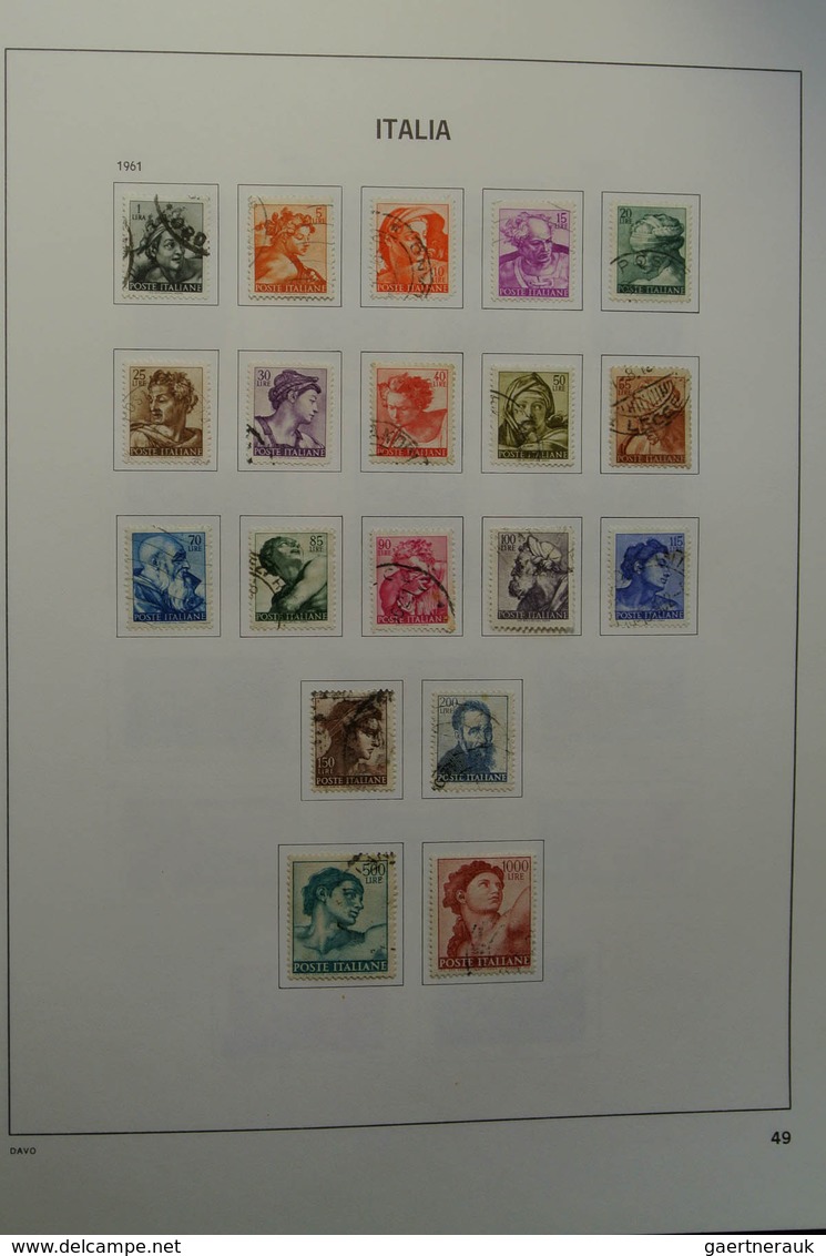 26951 Italien: 1863-2004. Nicely filled, mostly used collection Italy 1863-2004 in 2 Davo albums. Collecti