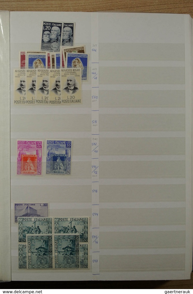 26985 Italien: 1926-1981. Stockbook with various MNH sets of Italy 1926-1981. Much material, cat. value ca