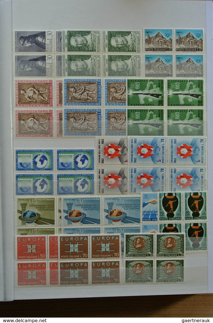 26986 Italien: 1926-1979. Wonderful Mint Never Hinged Collection, In Beautiful Condition, All Collected In - Marcophilie