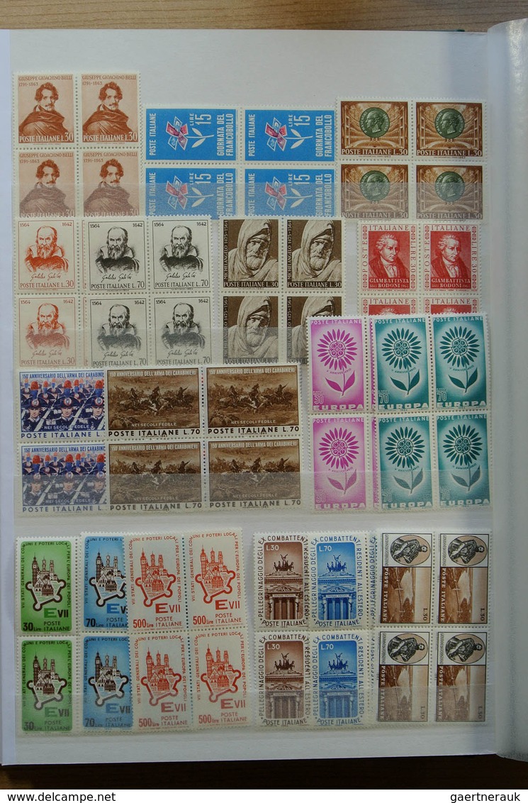 26986 Italien: 1926-1979. Wonderful mint never hinged collection, in beautiful condition, all collected in