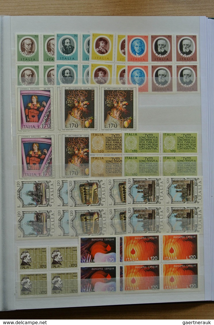 26986 Italien: 1926-1979. Wonderful mint never hinged collection, in beautiful condition, all collected in