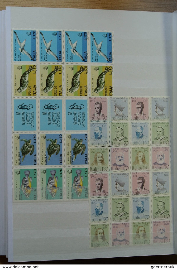 26986 Italien: 1926-1979. Wonderful mint never hinged collection, in beautiful condition, all collected in