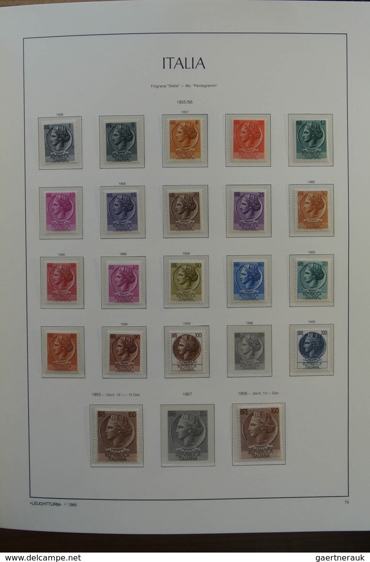 27005 Italien: 1945-1999. Almost complete, mostly MNH (few older stamps hinged) collection Italy 1945-1999