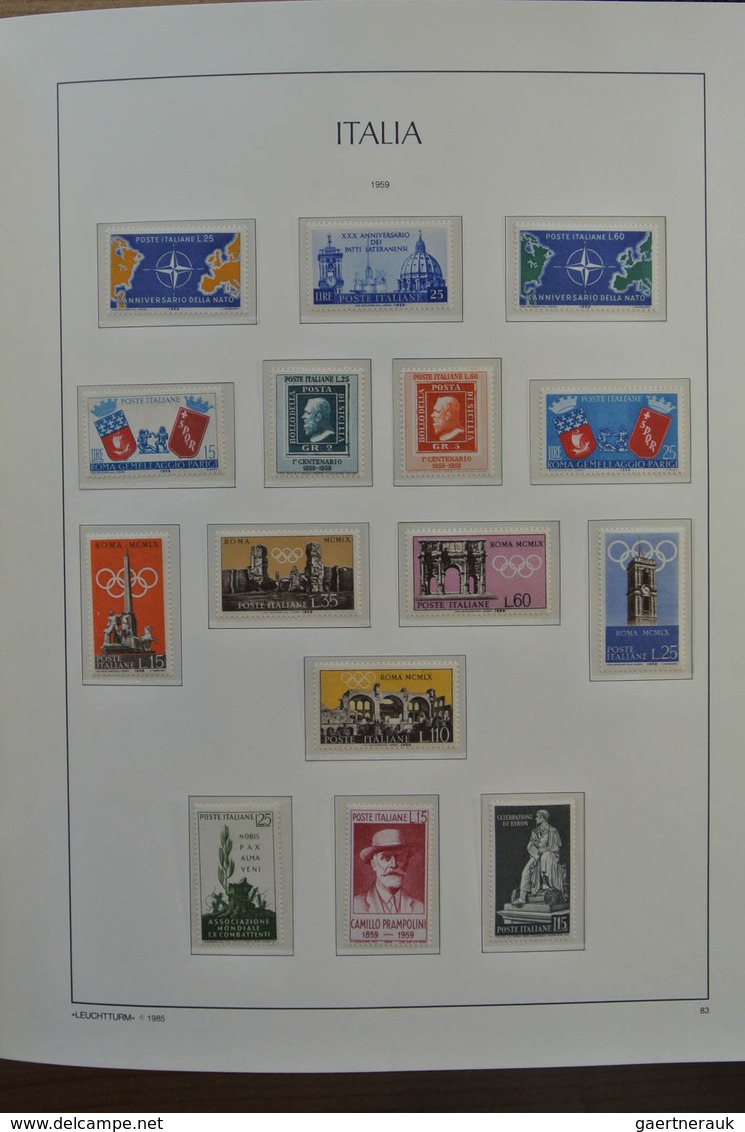 27005 Italien: 1945-1999. Almost complete, mostly MNH (few older stamps hinged) collection Italy 1945-1999