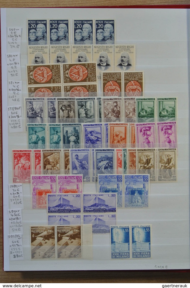 27013 Italien: 1950-1986. Extensive MNH Engros Lot Italy 1950-1986 In 2 Stockbooks, Inlcluding Better Issu - Marcophilie