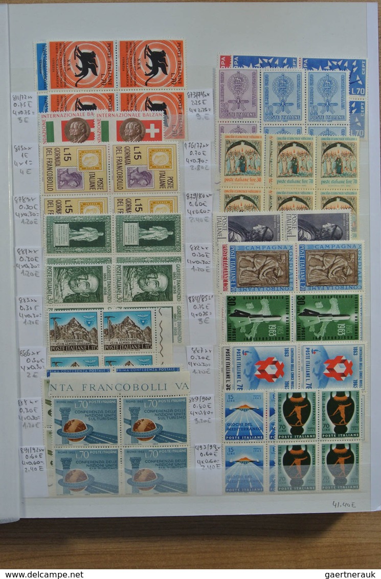 27013 Italien: 1950-1986. Extensive MNH Engros Lot Italy 1950-1986 In 2 Stockbooks, Inlcluding Better Issu - Marcophilie