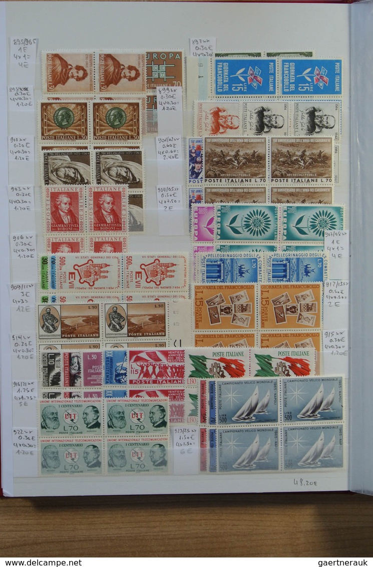 27013 Italien: 1950-1986. Extensive MNH Engros Lot Italy 1950-1986 In 2 Stockbooks, Inlcluding Better Issu - Marcophilie