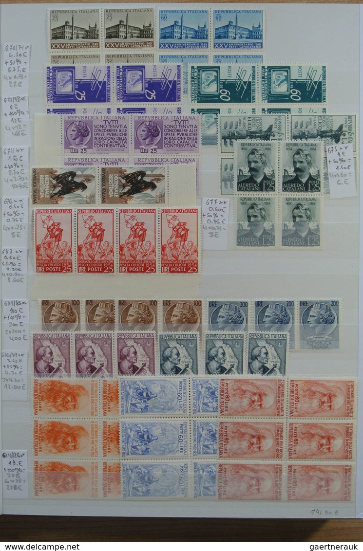 27013 Italien: 1950-1986. Extensive MNH engros lot Italy 1950-1986 in 2 stockbooks, inlcluding better issu