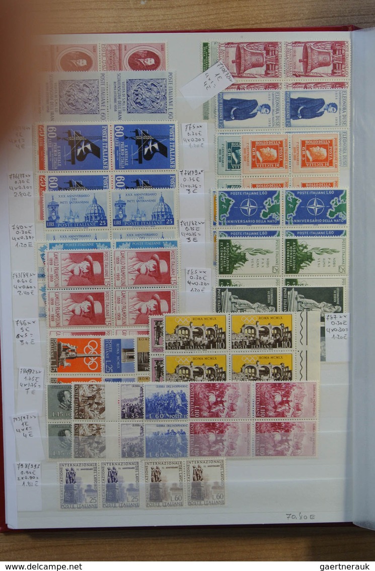 27013 Italien: 1950-1986. Extensive MNH engros lot Italy 1950-1986 in 2 stockbooks, inlcluding better issu