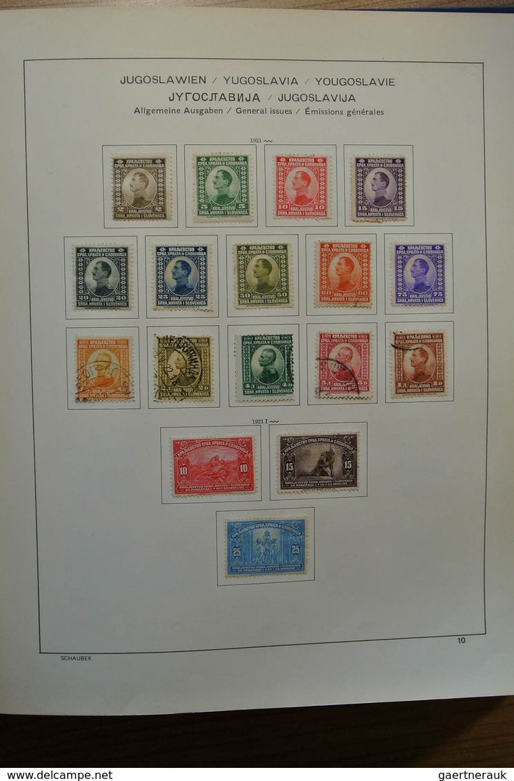 27060 Jugoslawien: 1918-1977. Well Filled, Mint Hinged And Used Collection Yugoslavia 1918-1977 In Schaube - Lettres & Documents