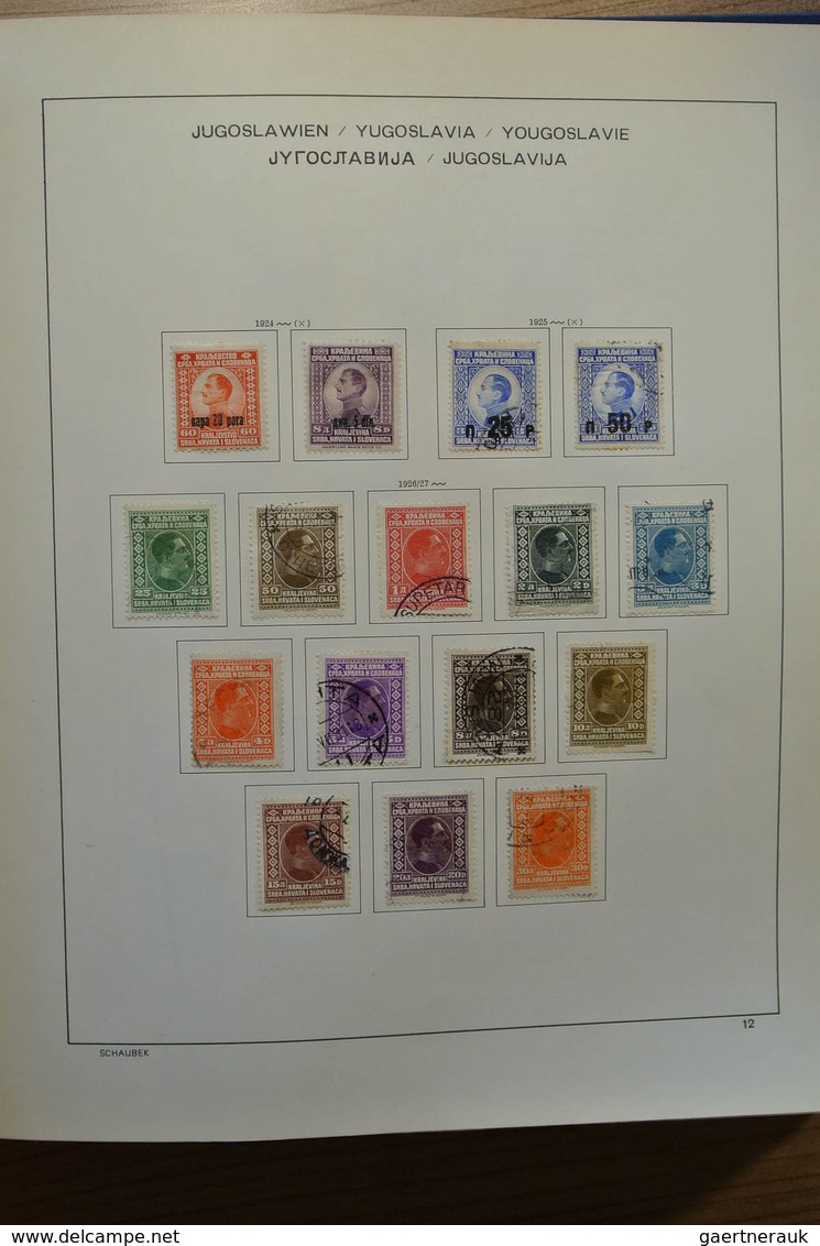 27060 Jugoslawien: 1918-1977. Well filled, mint hinged and used collection Yugoslavia 1918-1977 in Schaube