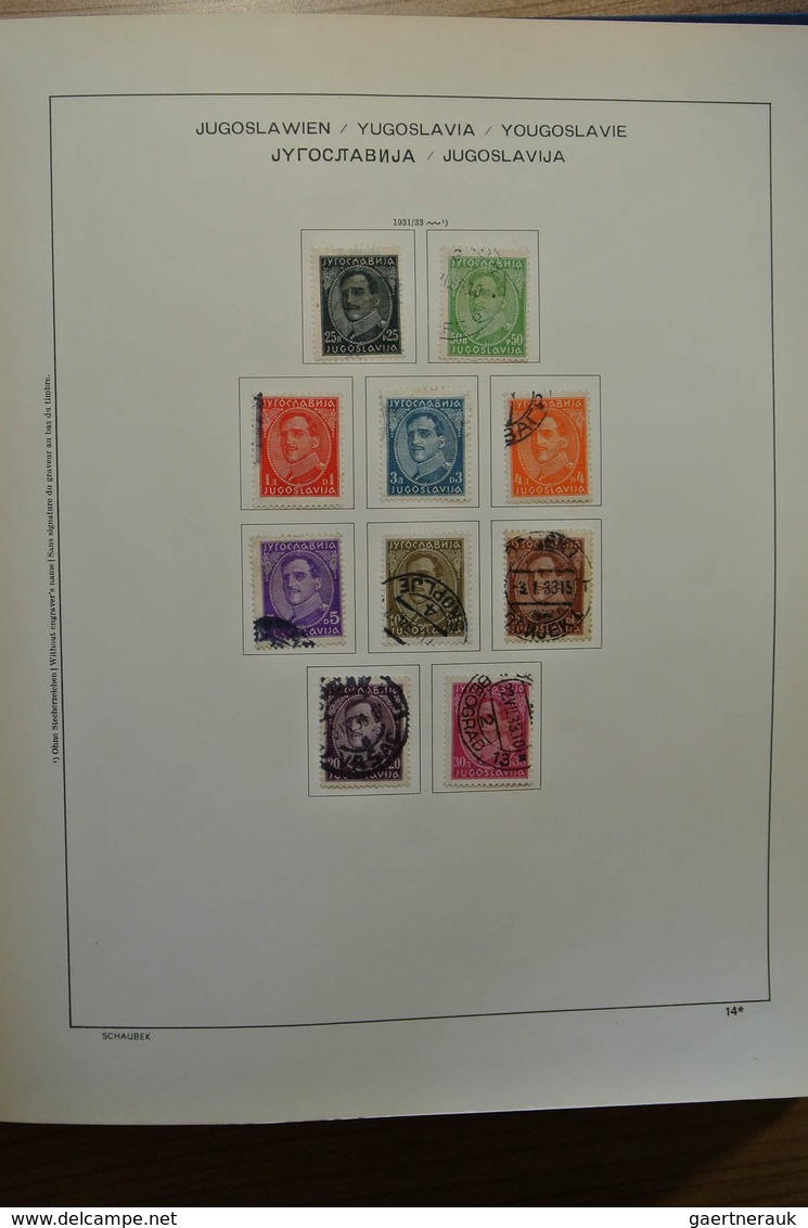 27060 Jugoslawien: 1918-1977. Well filled, mint hinged and used collection Yugoslavia 1918-1977 in Schaube