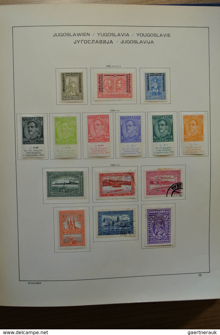 27060 Jugoslawien: 1918-1977. Well filled, mint hinged and used collection Yugoslavia 1918-1977 in Schaube