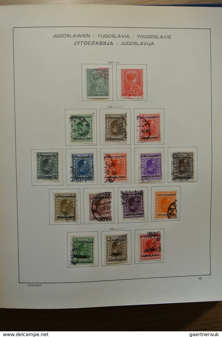 27060 Jugoslawien: 1918-1977. Well filled, mint hinged and used collection Yugoslavia 1918-1977 in Schaube