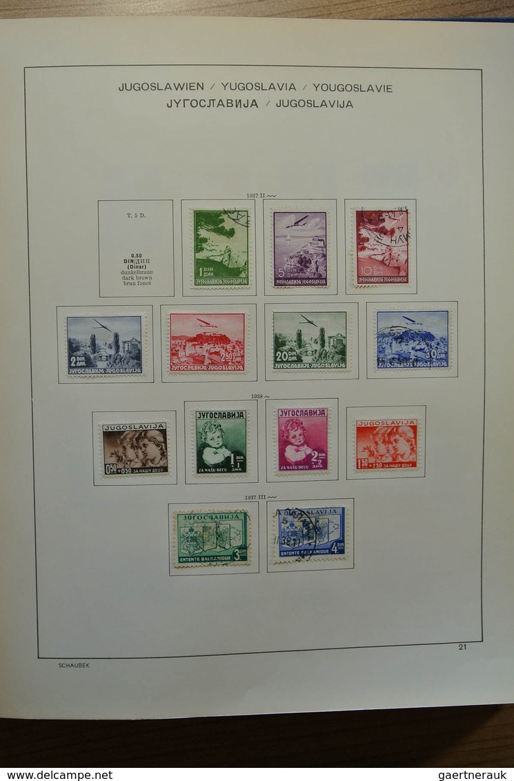 27060 Jugoslawien: 1918-1977. Well filled, mint hinged and used collection Yugoslavia 1918-1977 in Schaube
