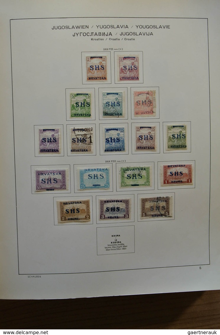 27060 Jugoslawien: 1918-1977. Well filled, mint hinged and used collection Yugoslavia 1918-1977 in Schaube