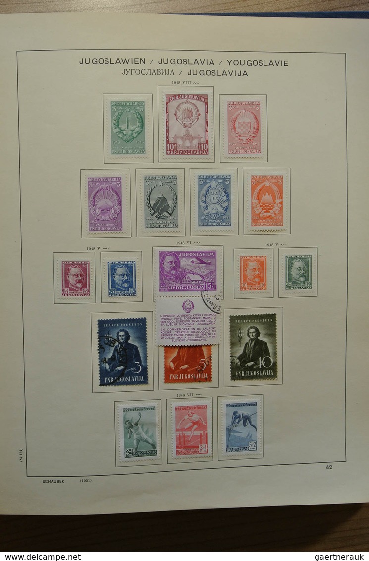 27060 Jugoslawien: 1918-1977. Well filled, mint hinged and used collection Yugoslavia 1918-1977 in Schaube