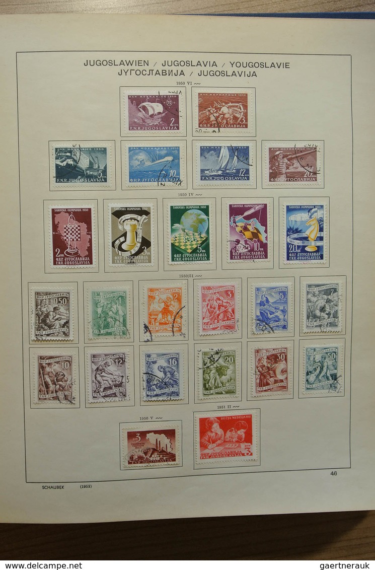 27060 Jugoslawien: 1918-1977. Well filled, mint hinged and used collection Yugoslavia 1918-1977 in Schaube