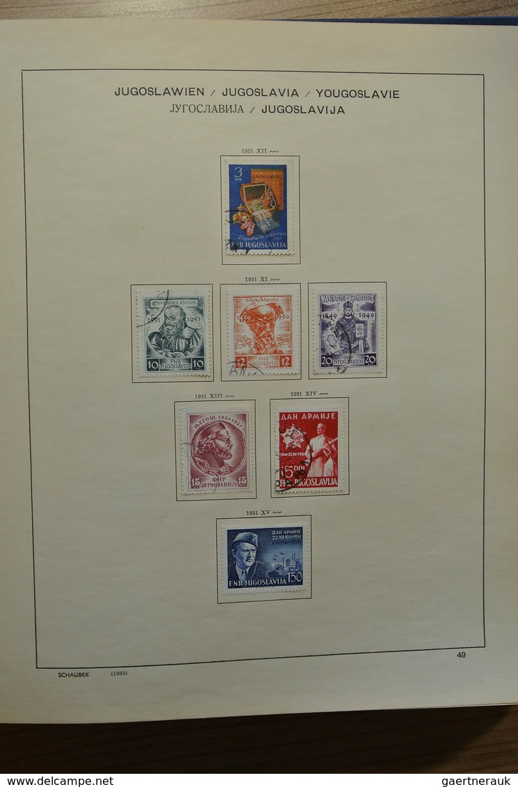 27060 Jugoslawien: 1918-1977. Well filled, mint hinged and used collection Yugoslavia 1918-1977 in Schaube