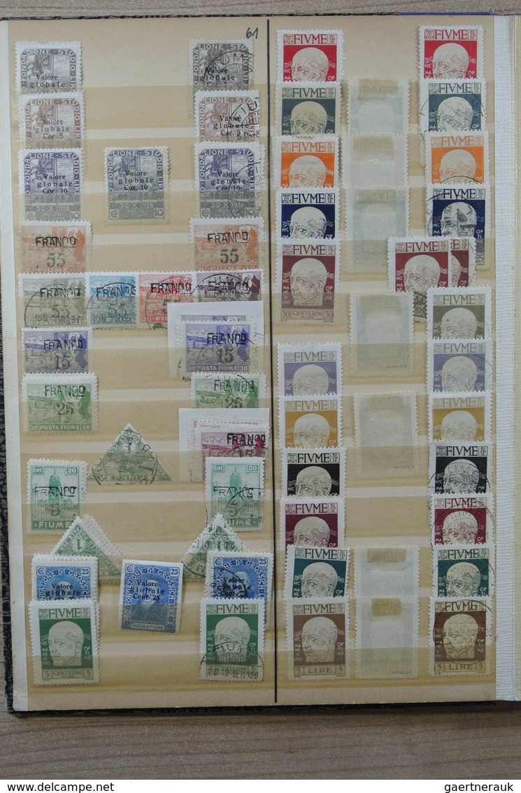 27080 Jugoslawien: till ca. 1925. Nice MNH, mint hinged and used stock Yugoslavian States in 5 stockbooks.