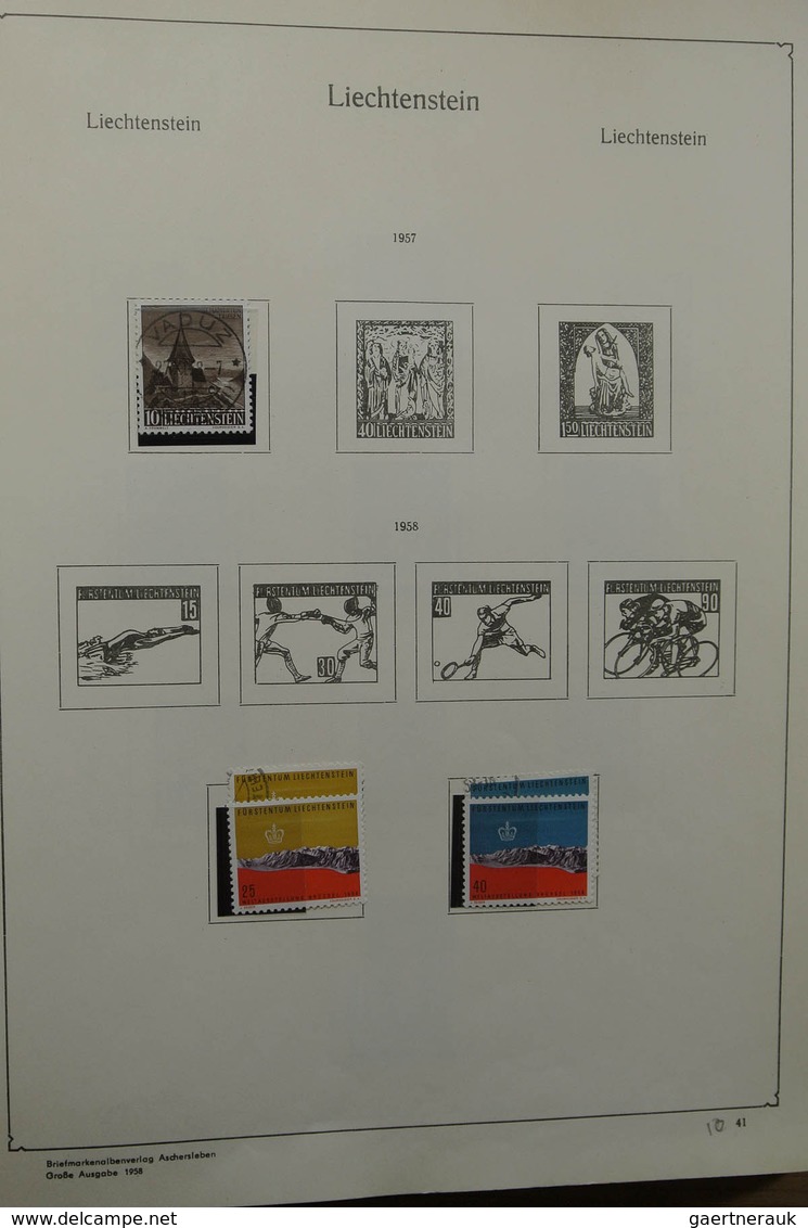 27182 Liechtenstein: 1912-1992. Well filled, partly double collection Liechtenstein 1912-1992 in 2 albums