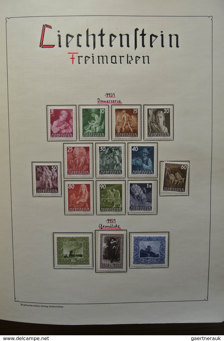 27199 Liechtenstein: 1917-1988. Well filled, MNH and mint hinged collection Liechtenstein 1917-1988 in bla