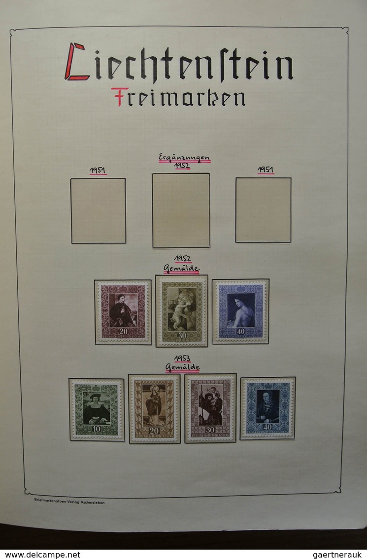 27199 Liechtenstein: 1917-1988. Well filled, MNH and mint hinged collection Liechtenstein 1917-1988 in bla