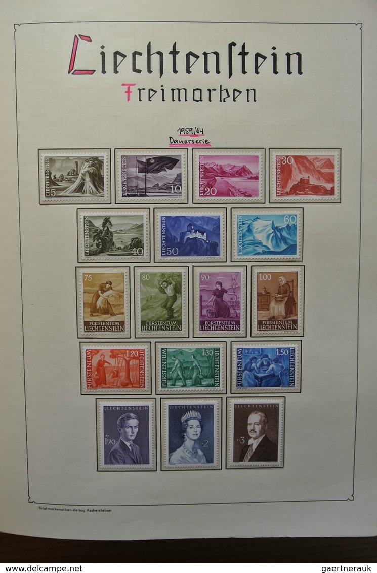 27199 Liechtenstein: 1917-1988. Well filled, MNH and mint hinged collection Liechtenstein 1917-1988 in bla