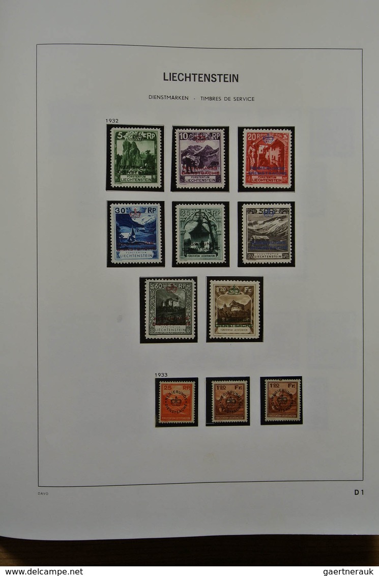 27207 Liechtenstein: 1936-1993 MNH and mint hinged collection souvenir sheets, service stamps and postage