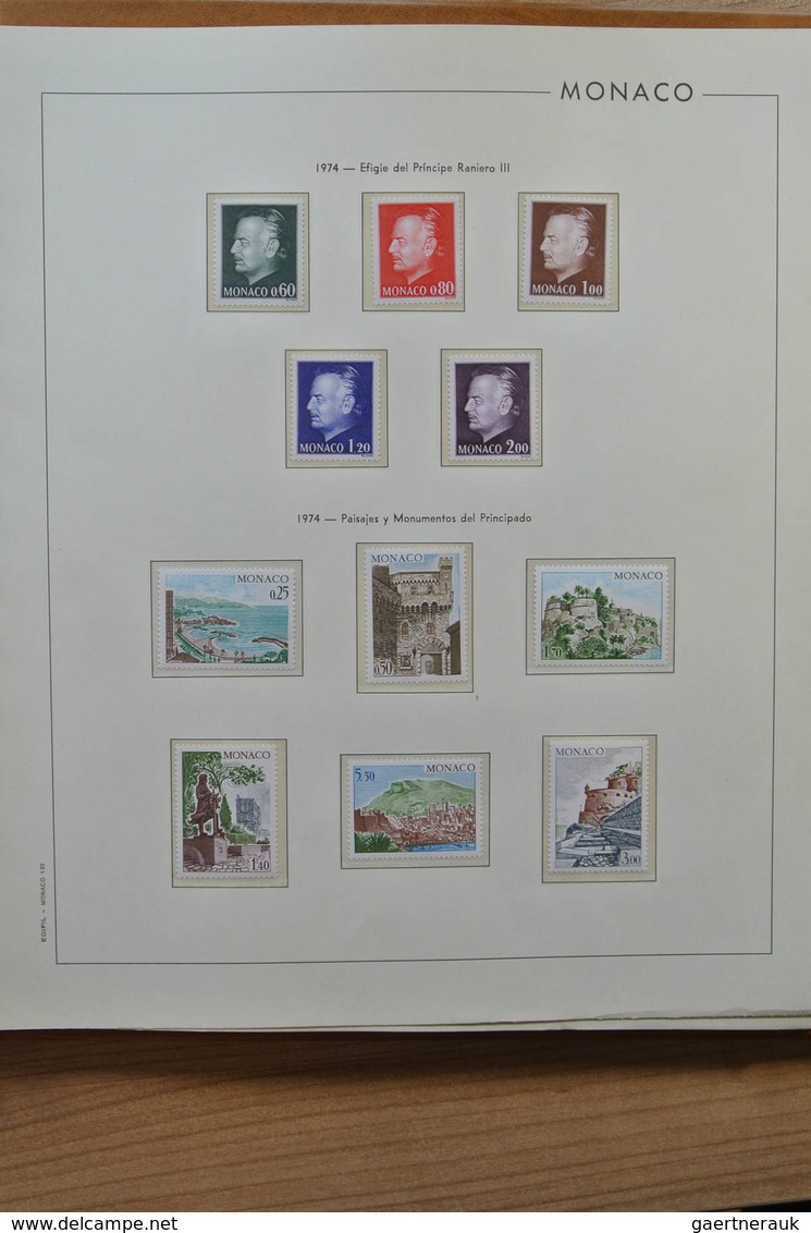 27379 Monaco: 1964-1990. Complete, MNH colllection Monaco 1964-1990 in 2 Filabo albums, including souvenir