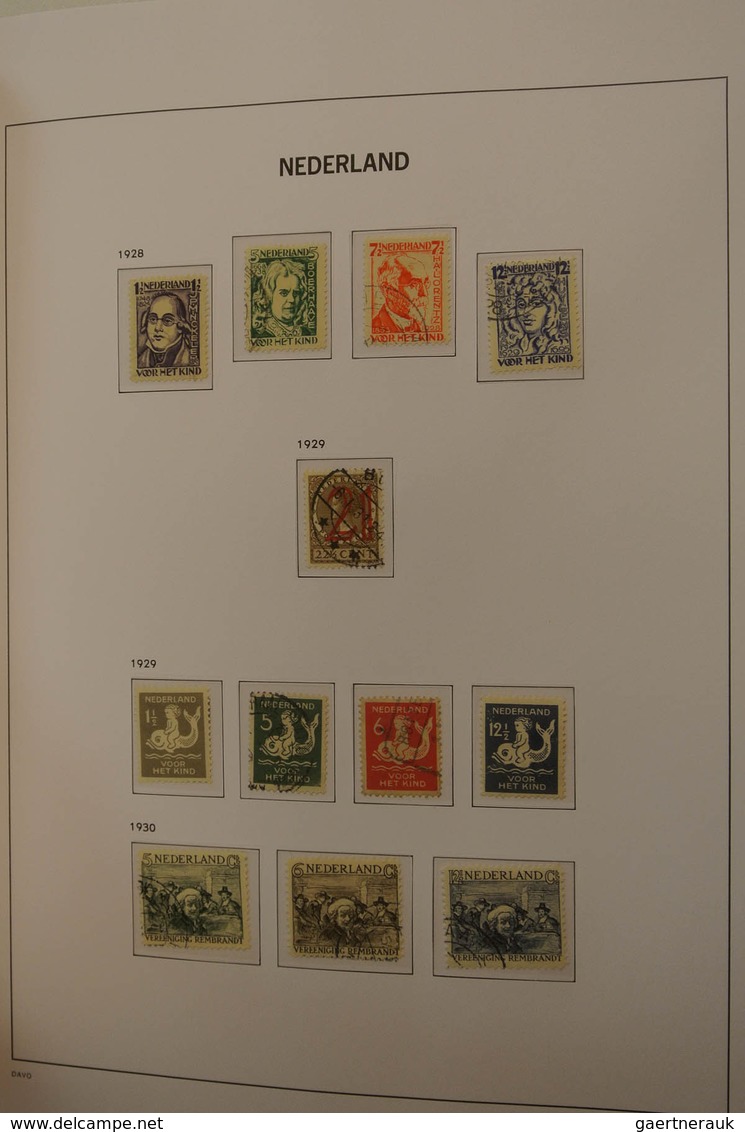 27428 Niederlande: 1852-1977. Well filled, MNH, mint hinged and used collection Netherlands 1852-1977 in 2
