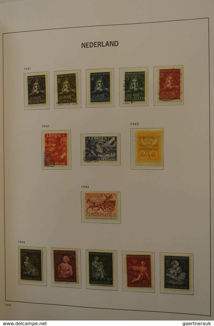 27428 Niederlande: 1852-1977. Well filled, MNH, mint hinged and used collection Netherlands 1852-1977 in 2